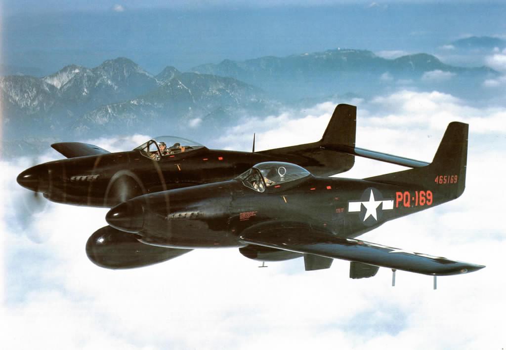 1-North-American-F-82-Twin-Mustang.jpg